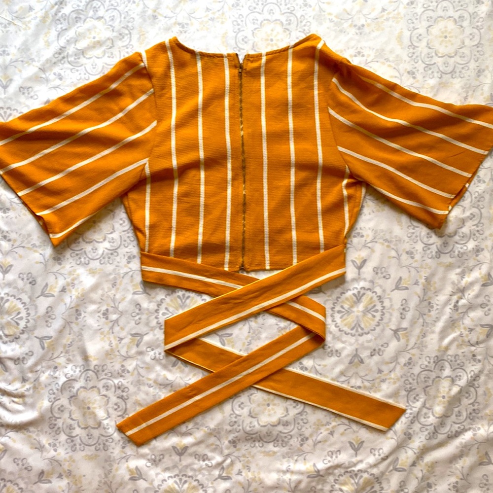 Crop blouse - Picture 3 of 3